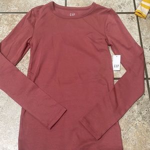 New GAP long sleeve